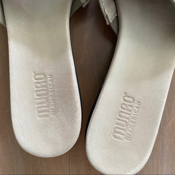 Munro size 10.5 sparkly tan slip on sandals Slides - Picture 4 of 7